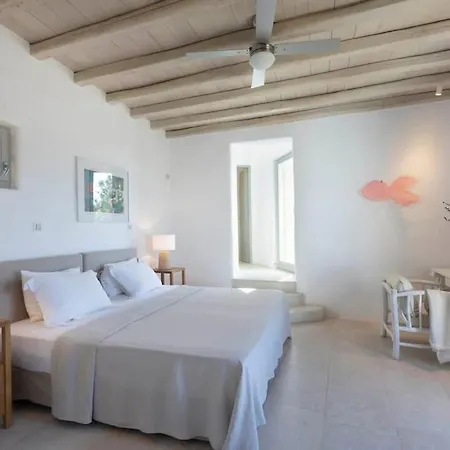 וילה Calithenean *