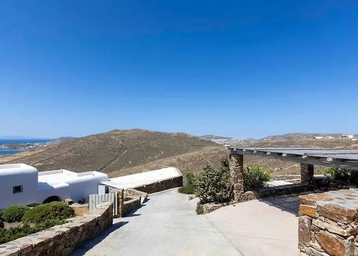 Calithenean Willa Kalafati